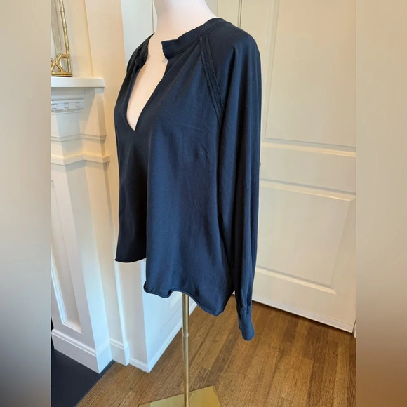 Free People Movement Women’s V Neck Over Sized Black Tee Size S - Picture 3 of 13